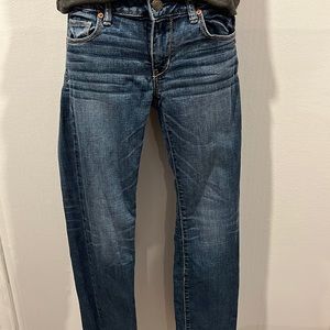 American Eagle super stretch jean